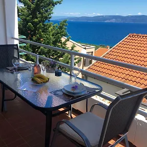 https://4-roses-apartment.in-istria.net
